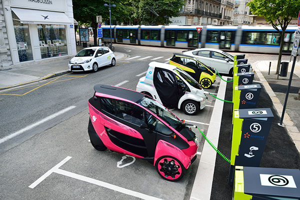 Toyota выпустит целую линейку электромобилей