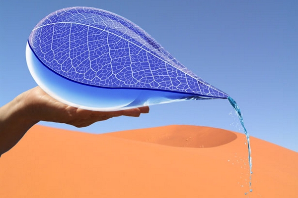 Солнечные панели вырабатывают питьевую воду из воздуха