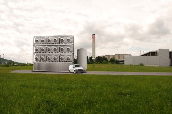В Швейцарии начал работу первый в мире завод по переработке СО2