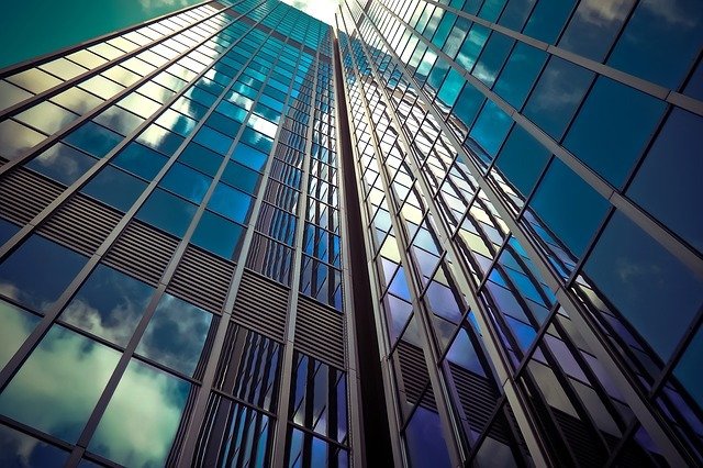 Созданы умные стекла, которые могут обогревать здания
