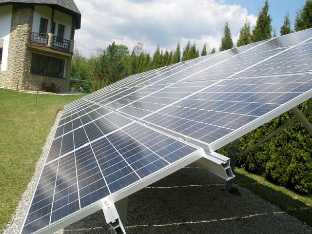 Более 6000 домашних солнечных электростанций поставляют энергию в сети Украины