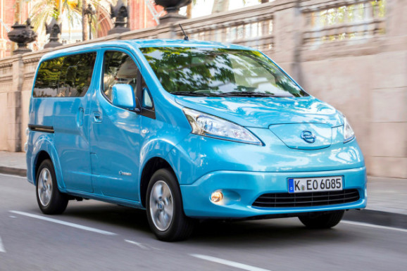 такси на базе электромобиля Nissan позволили сэкономили 400 тысяч долларов службам города