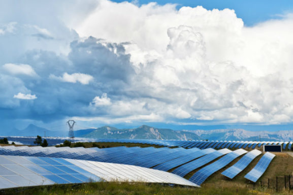 Горный Алтай начал массово строить солнечные электростанции