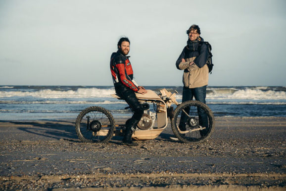 Мотоцикл, работающий на топливе из водорослей