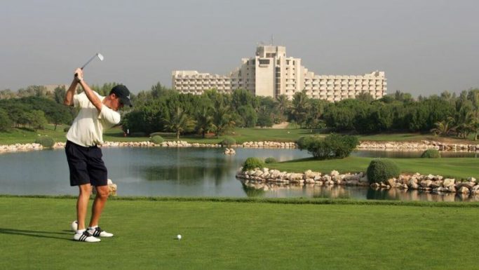 Солнечные панели на полях для гольфа Дубая сэкономят $9,6 млн за 8 лет