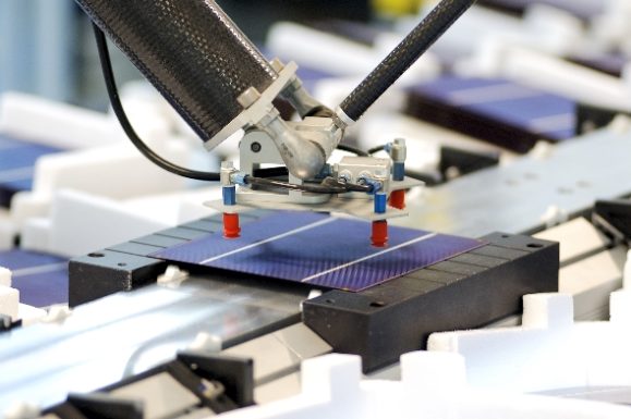 Ученые повысили КПД перовскитных солнечных модулей до 66%