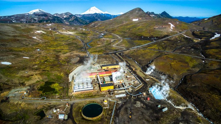 На Мутновском месторождении введена в эксплуатацию новая геотермальная скважина