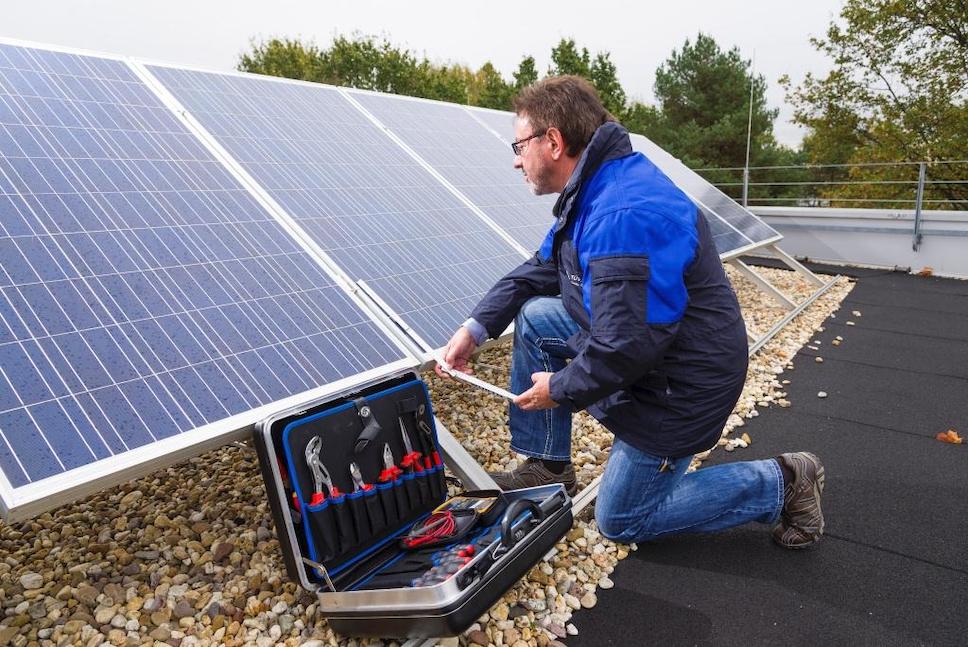 Новое грязезащитное покрытие для солнечных батарей увеличит их производительность на 3%