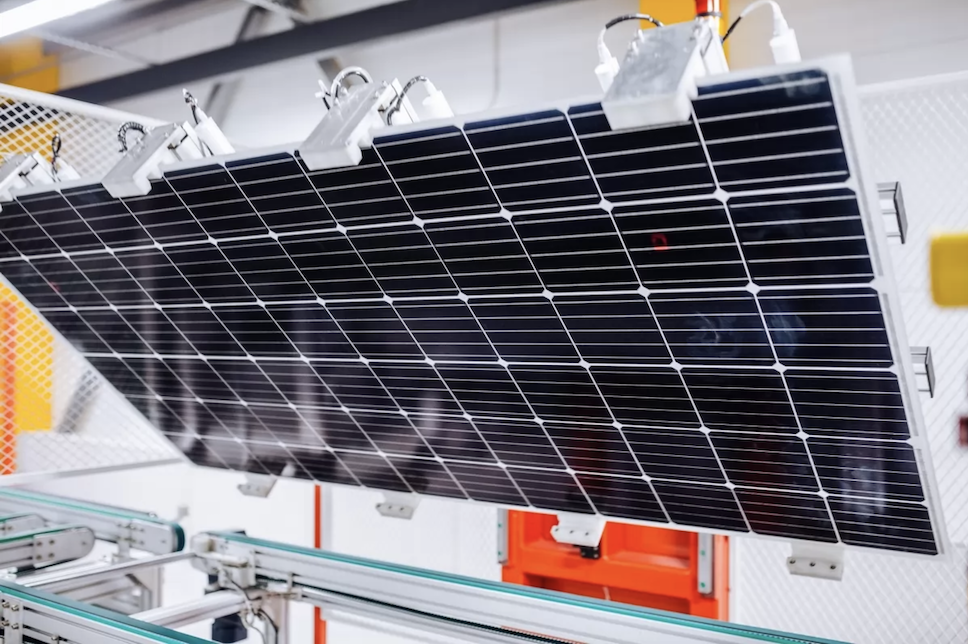  Производитель солнечных панелей Atlas Venture Forms внедряет новую инициативу