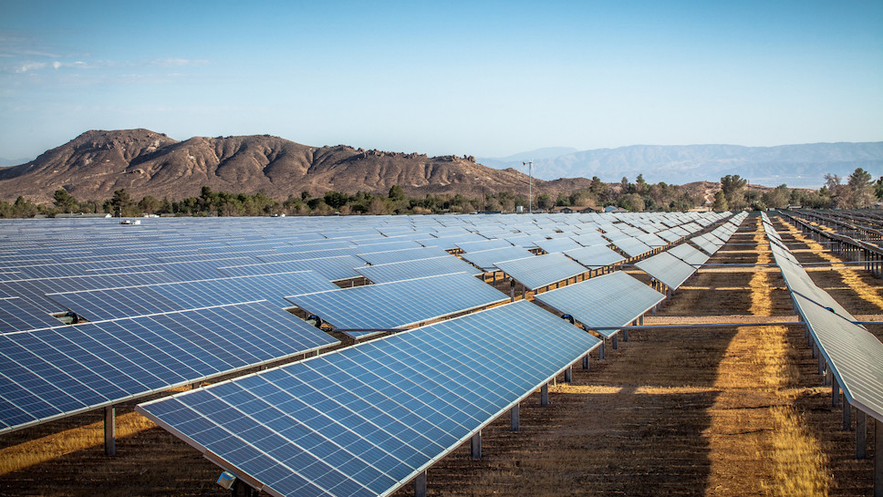 Водный округ Южной Калифорнии оптимизирует четыре солнечные установки, добавив аккумуляторы